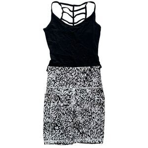 OUTFIT Athleta Bike Shorts & Bodysuit Set Black White Women’s Size XS